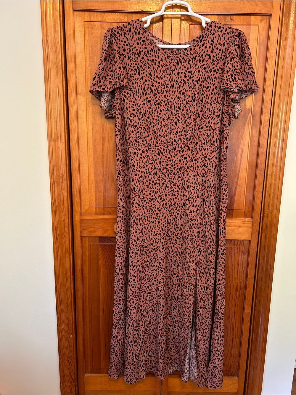 Tinsel Rust Black Animal Print Maxi Dress Plus 2X Flutter Sleeve EUC Rayon